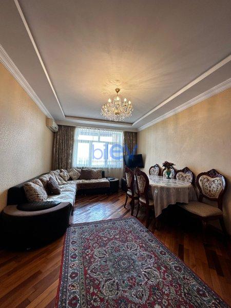 Satılır 3 otaqlı Köhnə Tikili  80m², Bakı