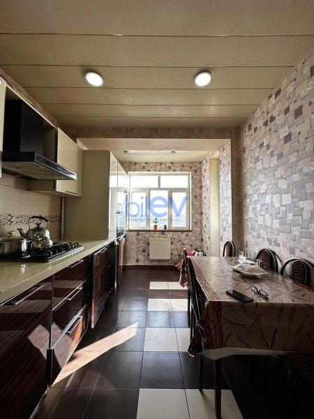 Satılır 3 otaqlı Köhnə Tikili  80m², Bakı