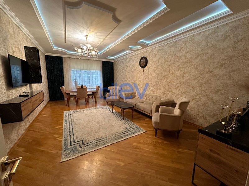 Satılır 3 otaqlı Yeni Tikili  153m², Bakı