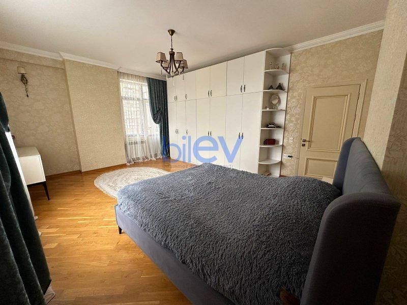 Satılır 3 otaqlı Yeni Tikili  153m², Bakı