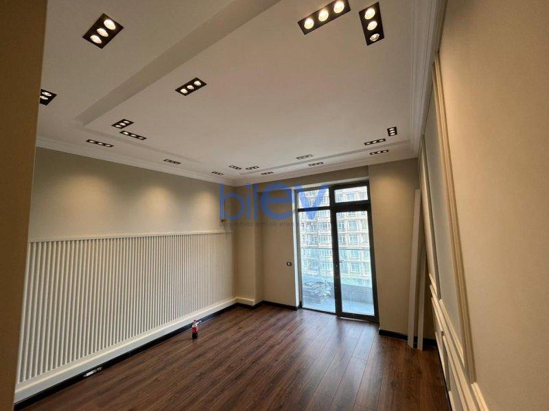 Satılır 3 otaqlı Yeni Tikili  107m², Bakı