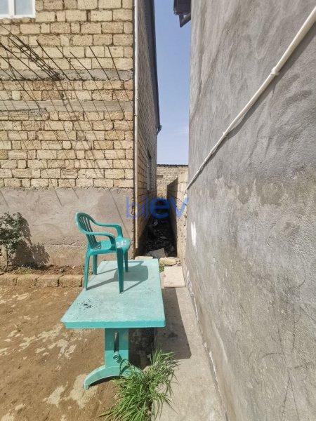 Satılır 6+ otaqlı Həyət evi  330m², Bakı
