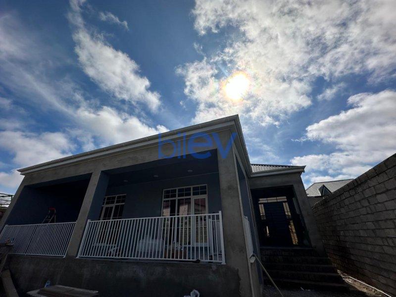 Satılır 5 otaqlı Həyət evi  170m², Bakı