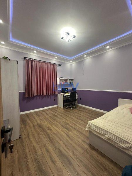 Satılır 5 otaqlı Həyət evi  170m², Bakı