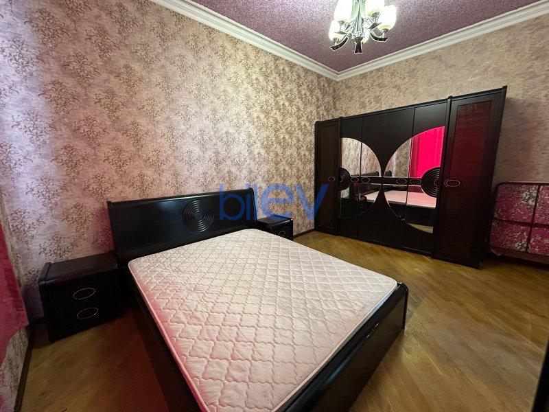 Satılır 3 otaqlı Köhnə Tikili  76m², Bakı