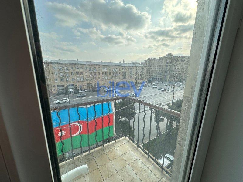 Satılır 3 otaqlı Köhnə Tikili  76m², Bakı