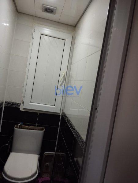 Satış 2 otaqlı Köhnə Tikili bina evi  70m², Bakı