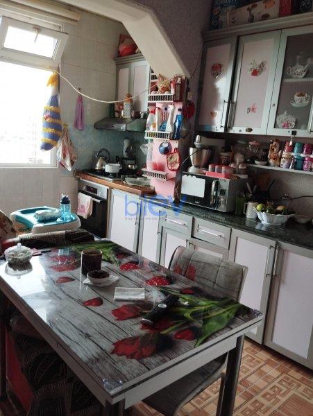 Satış 2 otaqlı Köhnə Tikili bina evi  70m², Bakı