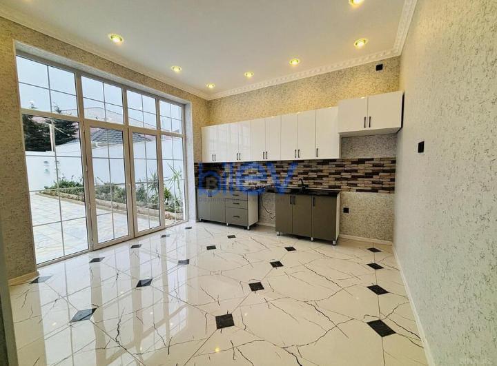Satılır 6 otaqlı Yeni Tikili  133m², Bakı