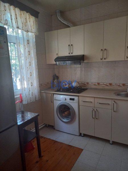 Aylıq Kirayə 3 otaqlı Köhnə Tikili bina evi  75m², Bakı