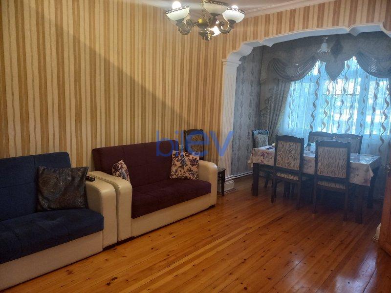Aylıq Kirayə 3 otaqlı Köhnə Tikili bina evi  75m², Bakı