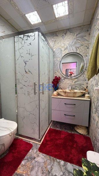 Satış 3 otaqlı Yeni Tikili bina evi  190m², Bakı
