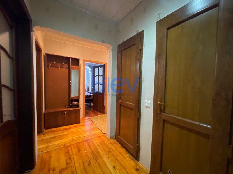 Satış 3 otaqlı Köhnə Tikili bina evi  75m², Sumqayıt