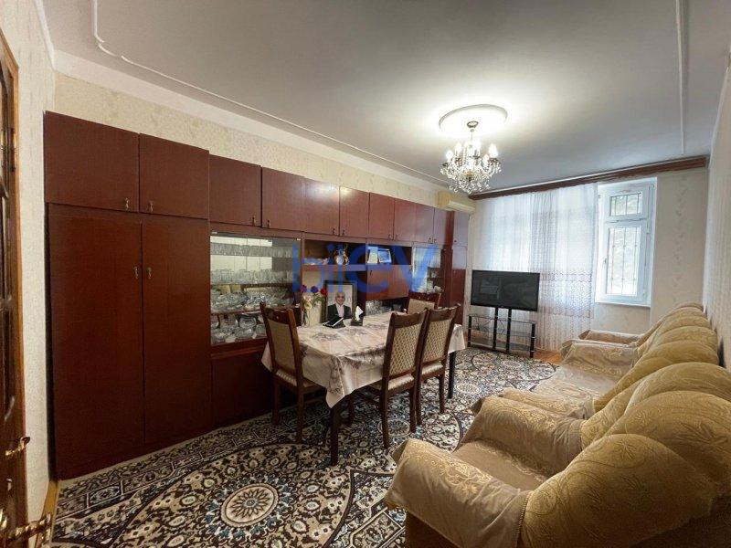 Satış 3 otaqlı Köhnə Tikili bina evi  75m², Sumqayıt
