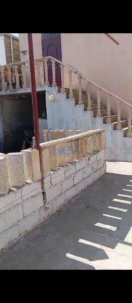 Satış Bir kukna 3 otaq. otaqlı Həyət evi  3 sot.80 kv.m², Bakı