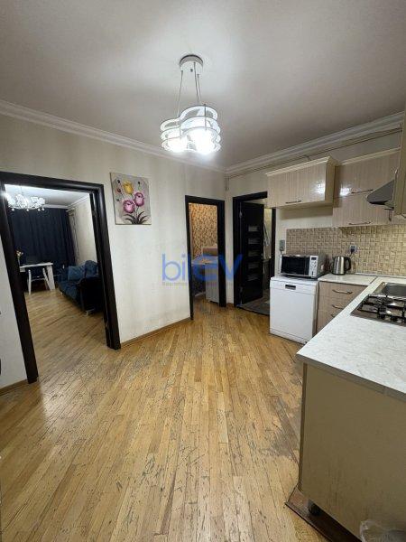 Satış 2 otaqlı Yeni Tikili bina evi  70m², Bakı