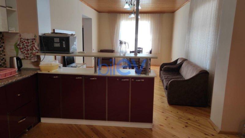 Günlük Kirayə 5 otaqlı Bağ evi  200m², Bakı