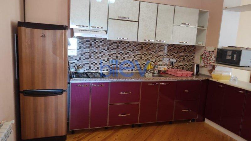 Günlük Kirayə 5 otaqlı Bağ evi  200m², Bakı