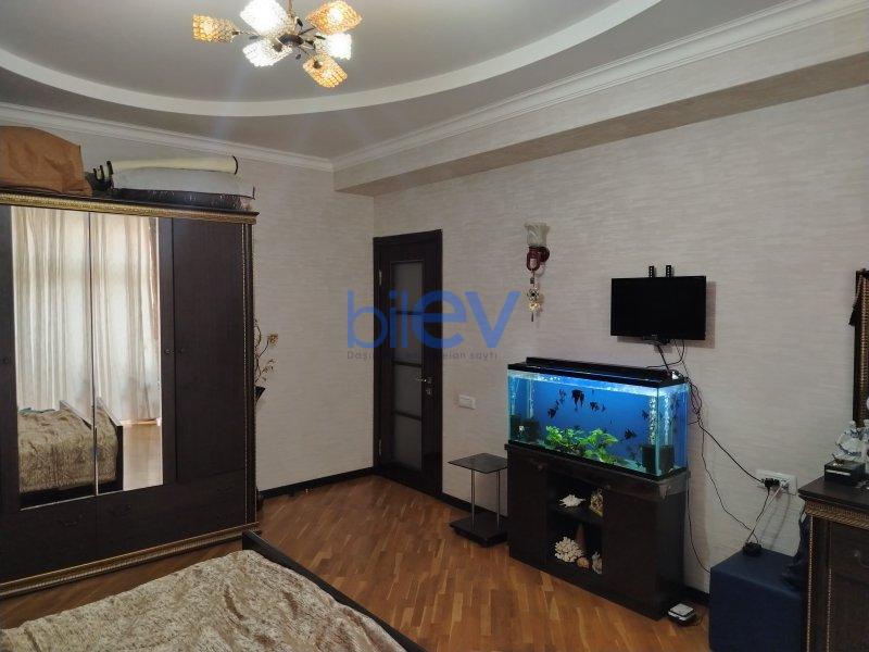 Satılır 3 otaqlı Yeni Tikili  140m², Bakı