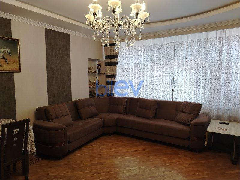 Satılır 3 otaqlı Yeni Tikili  140m², Bakı