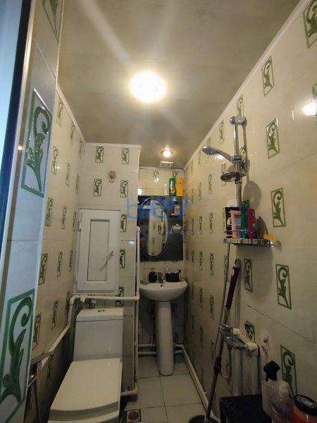 Satış 2 otaqlı Köhnə Tikili bina evi  45m², Bakı