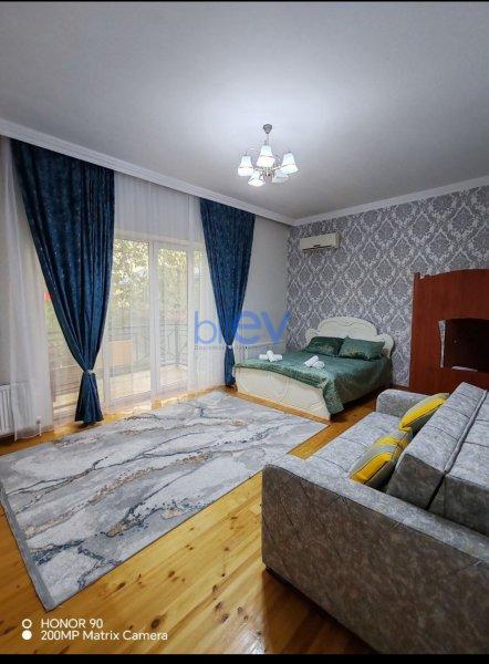 Kirayə (günlük) 4 otaqlı Villa  250m², Qəbələ