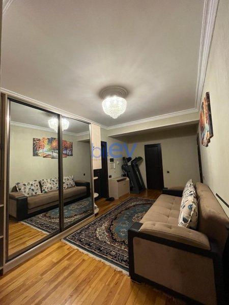 Satış 4 otaqlı Yeni Tikili bina evi  130m², Bakı