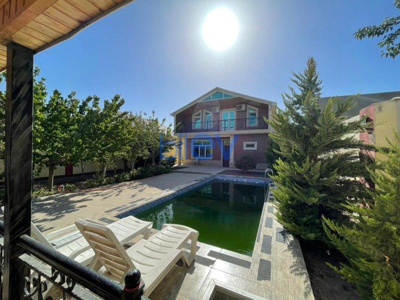 Günlük Kirayə 4 otaqlı Bağ evi  150m², Bakı