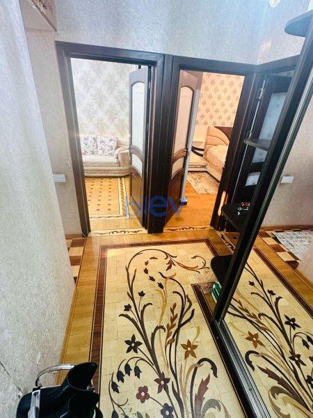 Satış 3 otaqlı Köhnə Tikili bina evi  80m², Bakı