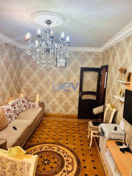 Satış 3 otaqlı Köhnə Tikili bina evi  80m², Bakı