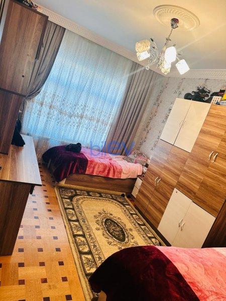 Satış 3 otaqlı Köhnə Tikili bina evi  80m², Bakı
