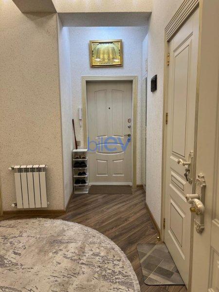 Satış 3 otaqlı Yeni Tikili bina evi  110m², Bakı
