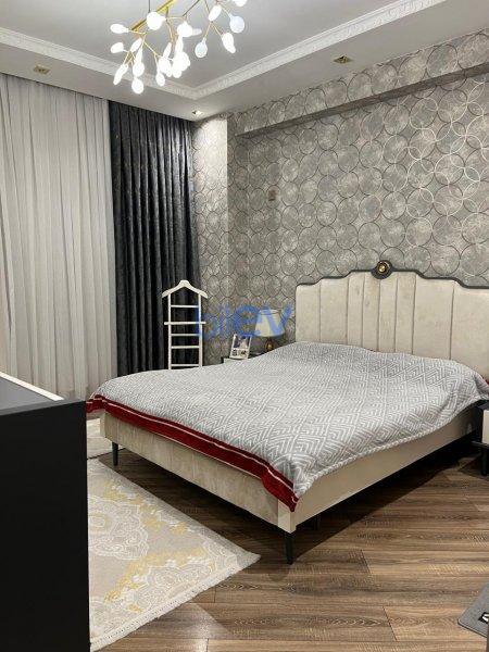 Satış 3 otaqlı Yeni Tikili bina evi  110m², Bakı