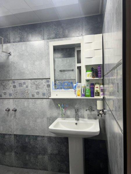 Satış 3 otaqlı Köhnə Tikili bina evi  79m², Sumqayıt