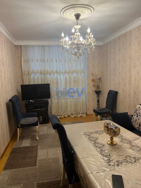 Satış 3 otaqlı Köhnə Tikili bina evi  79m², Sumqayıt