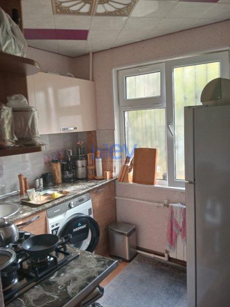 Satış 1 otaqlı Köhnə Tikili bina evi  35m², Bakı