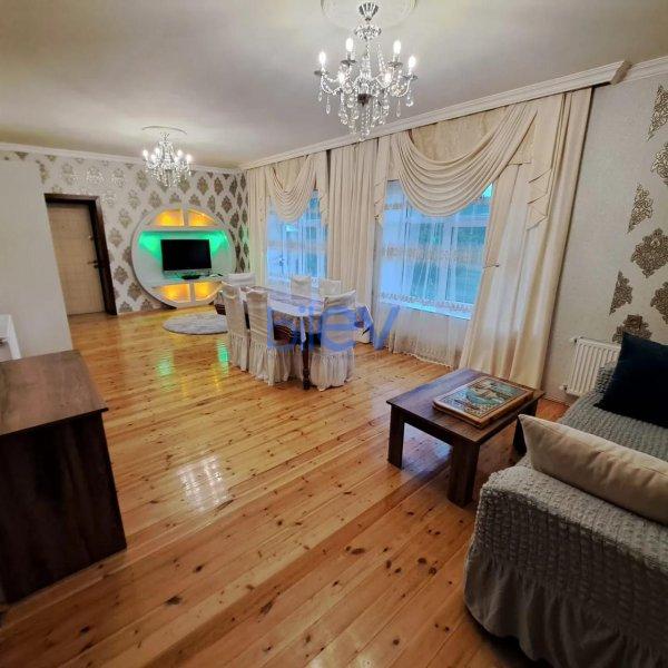 Günlük Kirayə 2 otaqlı Həyət evi  90m², Qəbələ