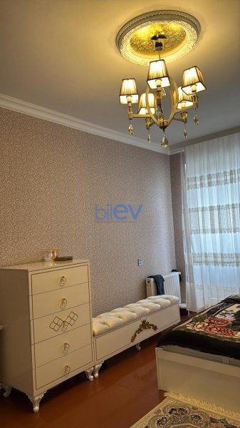 Satış 3 otaqlı Köhnə Tikili bina evi  74m², Siyazən
