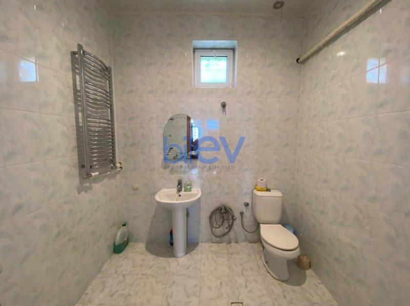 Aylıq Kirayə 5 otaqlı Bağ evi  300m², Bakı
