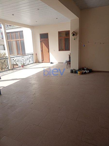 Satış 12 otaqlı Həyət evi  420m², Xırdalan