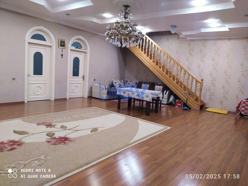 Satış 12 otaqlı Həyət evi  420m², Xırdalan