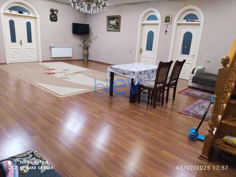 Satış 12 otaqlı Həyət evi  420m², Xırdalan