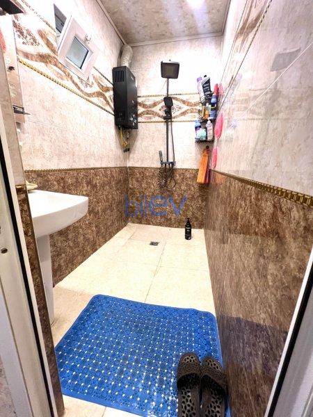 Satış 4 otaqlı Köhnə Tikili  135m², Bakı
