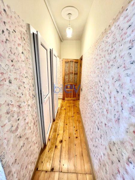 Satış 4 otaqlı Köhnə Tikili  135m², Bakı