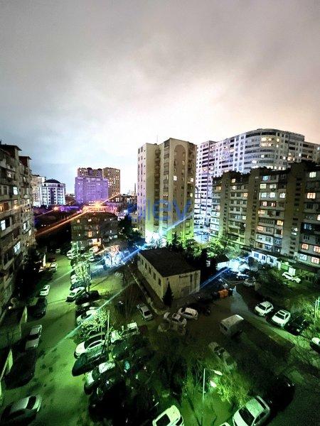 Satış 4 otaqlı Köhnə Tikili  135m², Bakı
