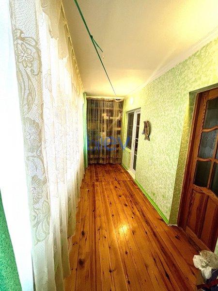 Satış 4 otaqlı Köhnə Tikili  135m², Bakı
