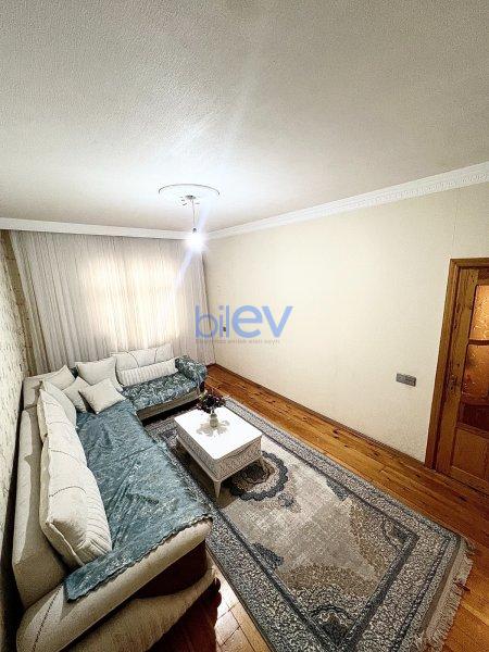 Satış 4 otaqlı Köhnə Tikili  135m², Bakı