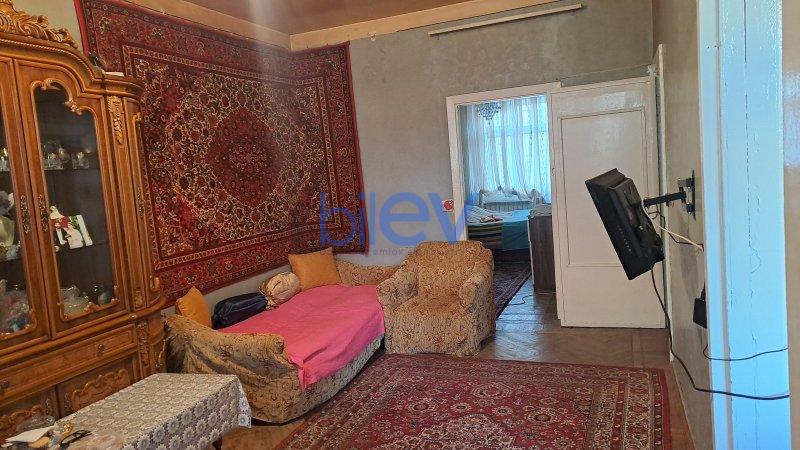 Satış 2 otaqlı Köhnə Tikili bina evi  41m², Bakı