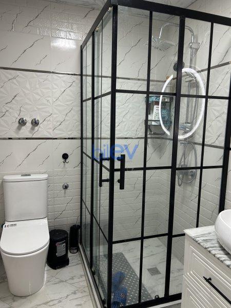 Aylıq Kirayə 2 otaqlı Yeni Tikili bina evi  84m², Bakı