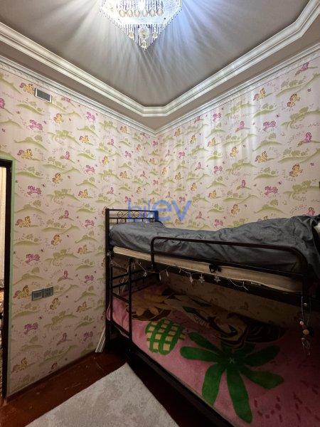 Satılır 3 otaqlı Köhnə Tikili  60m², Bakı